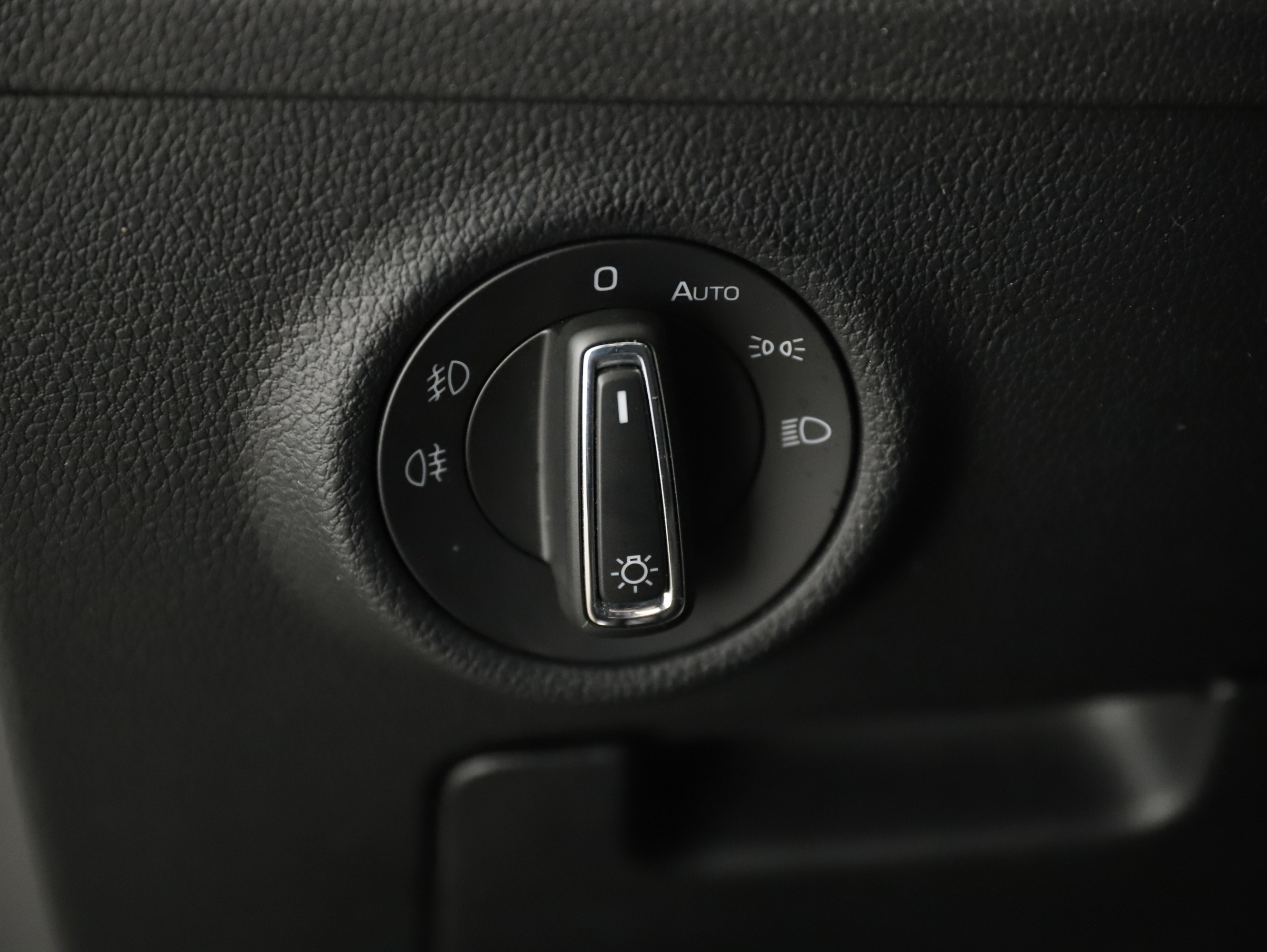 Skoda Superb Combi 1.4 TSI iV Sportline | Bild 22 von 31