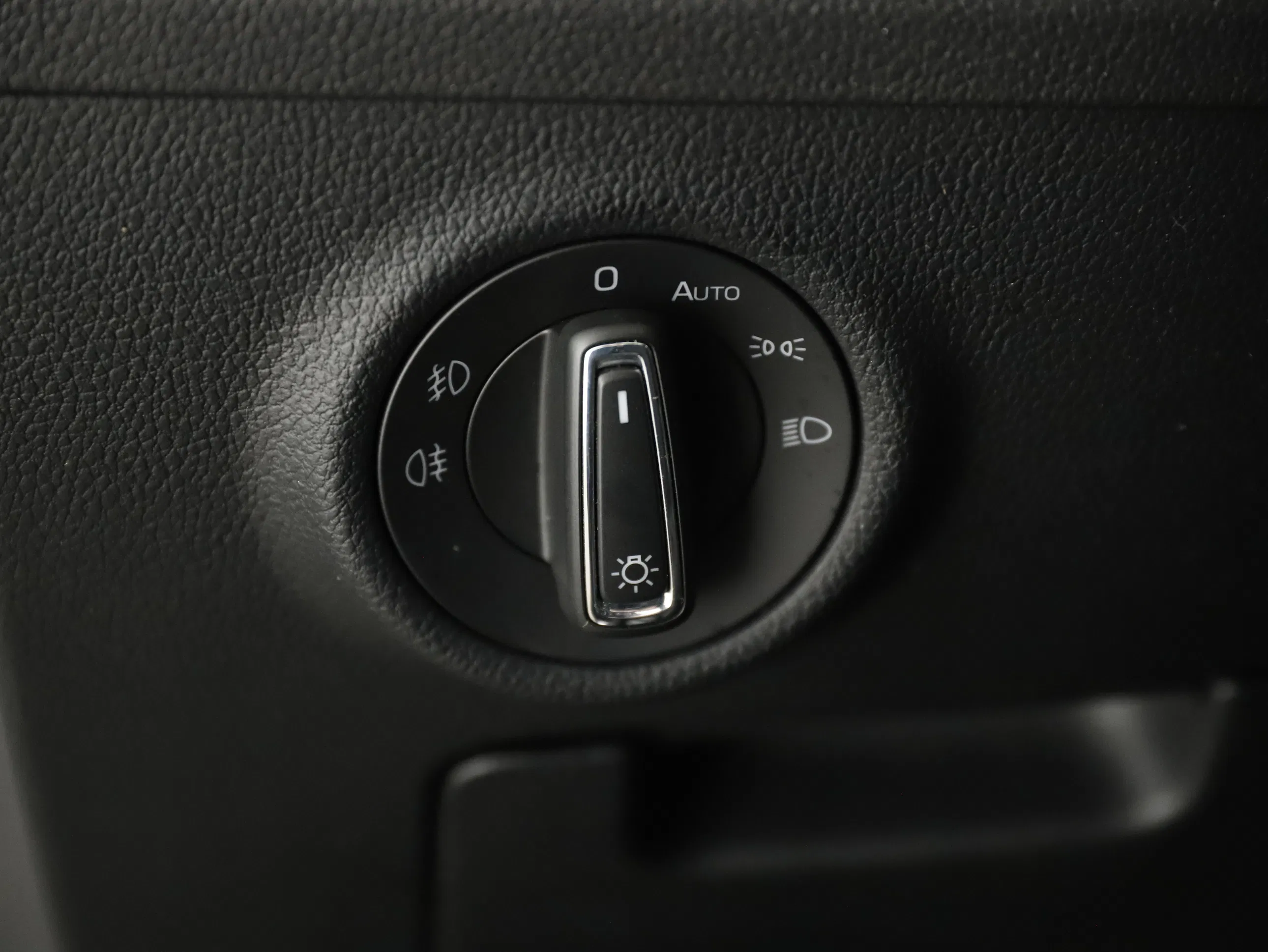 Skoda Superb Combi 1.4 TSI iV Sportline | Bild 22 von 31