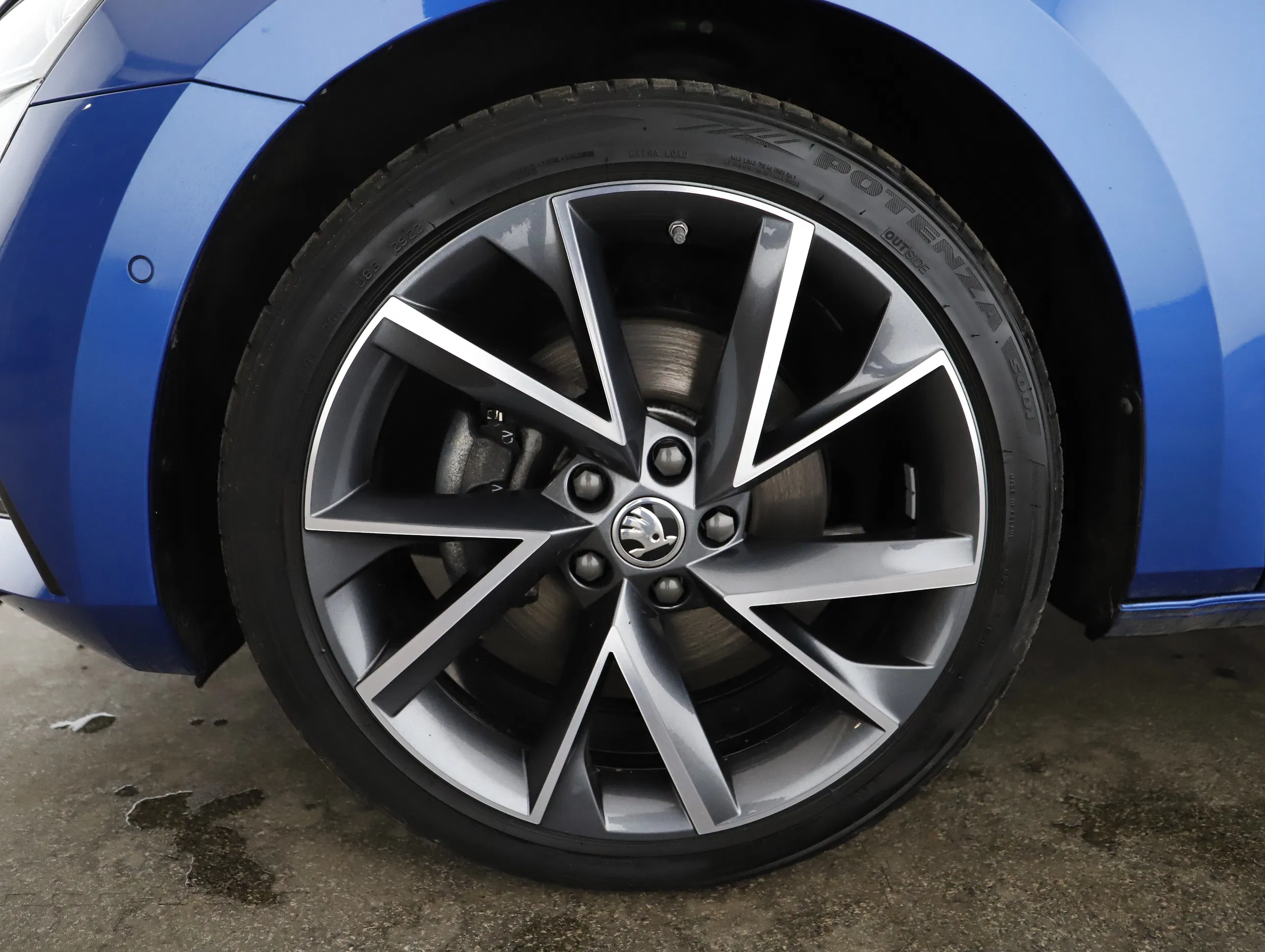 Skoda Superb Combi iV Sportline | Bild 22 von 22