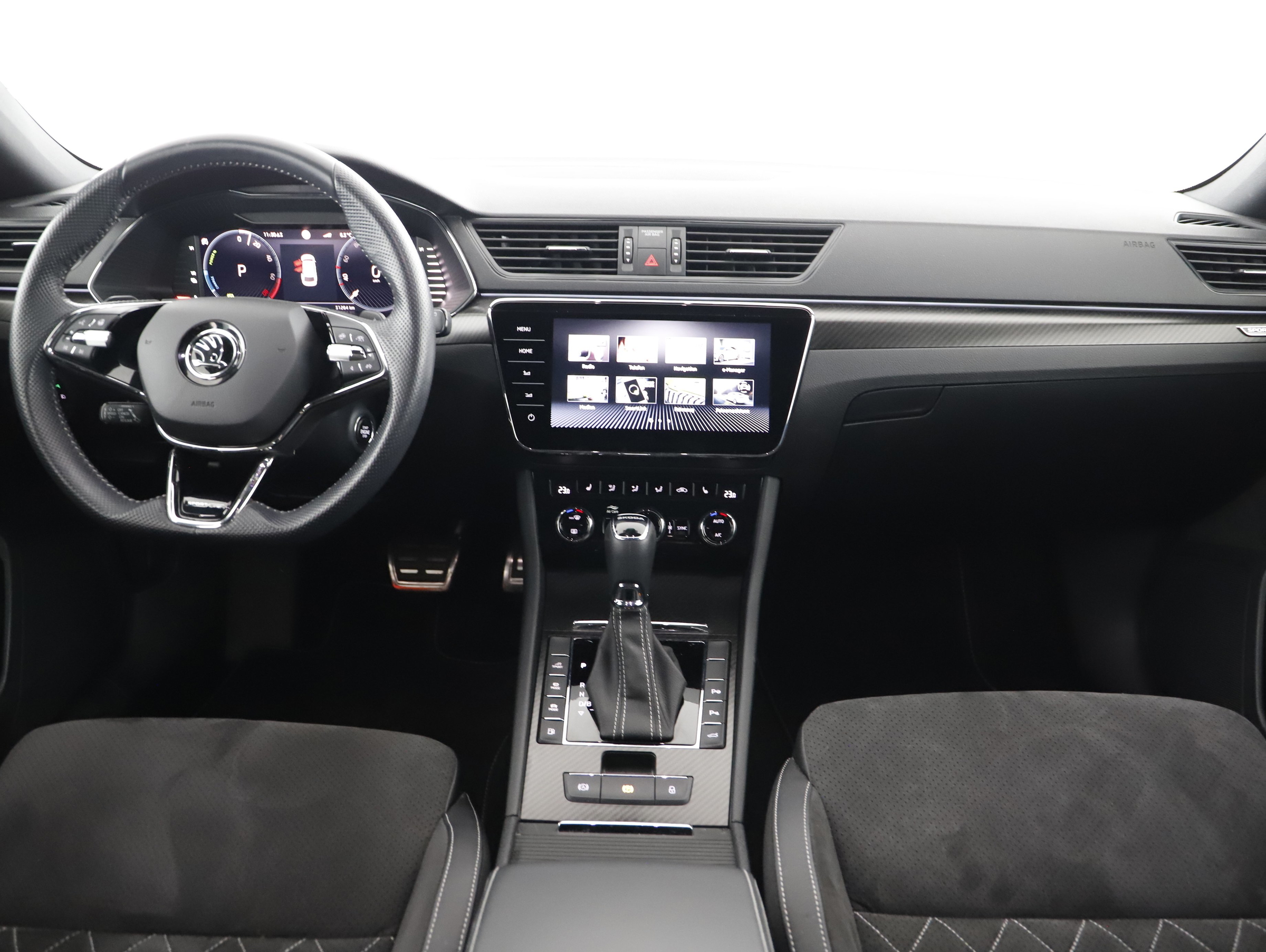 Skoda Superb Combi iV Sportline | Bild 12 von 22