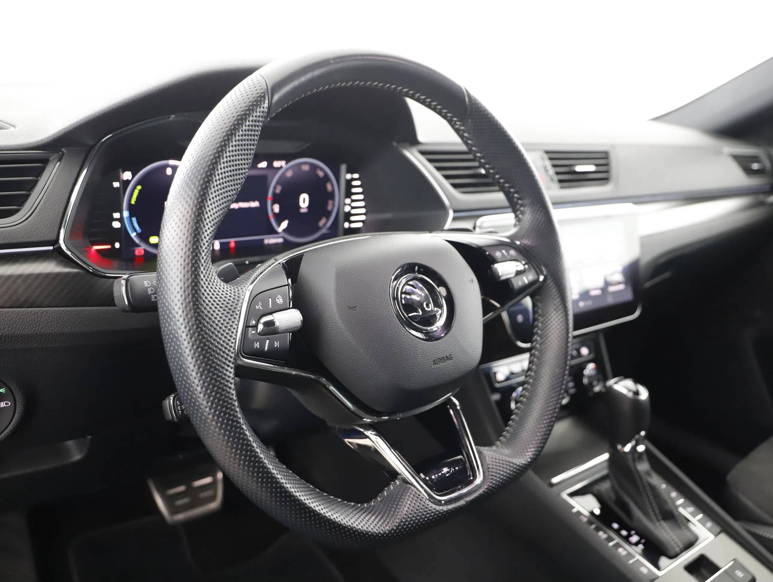 Skoda Superb Combi iV Sportline | Bild 8 von 22