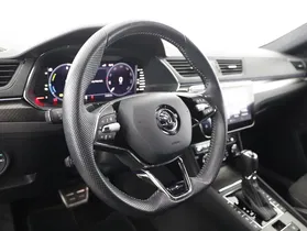 Skoda Superb Combi iV Sportline | Thumbnail 8 von 22