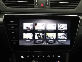 Skoda Superb Combi iV Sportline | Thumbnail 15 von 22