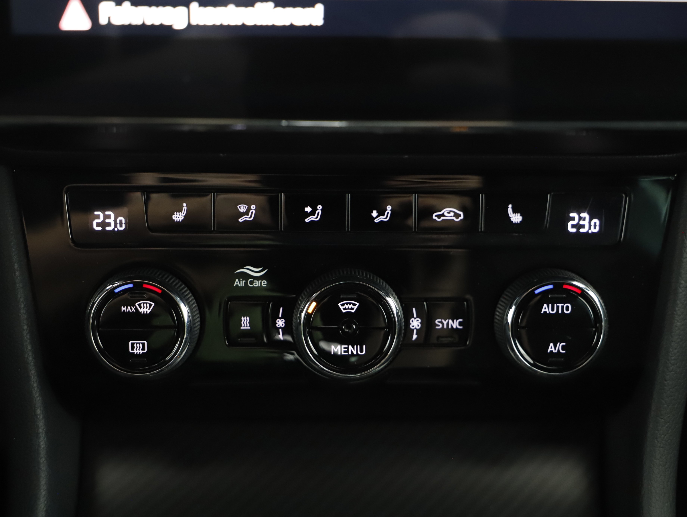 Skoda Superb Combi 1.4 TSI iV Sportline | Bild 11 von 24