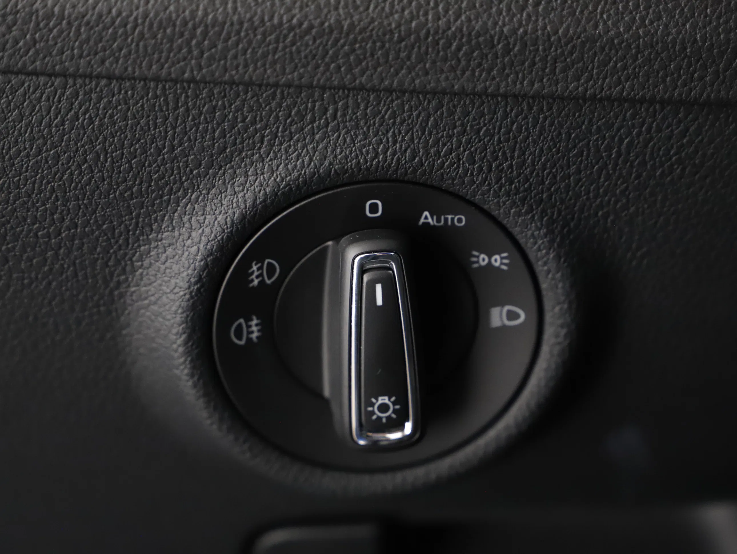 Skoda Superb Combi 1.4 TSI iV Sportline | Bild 15 von 24