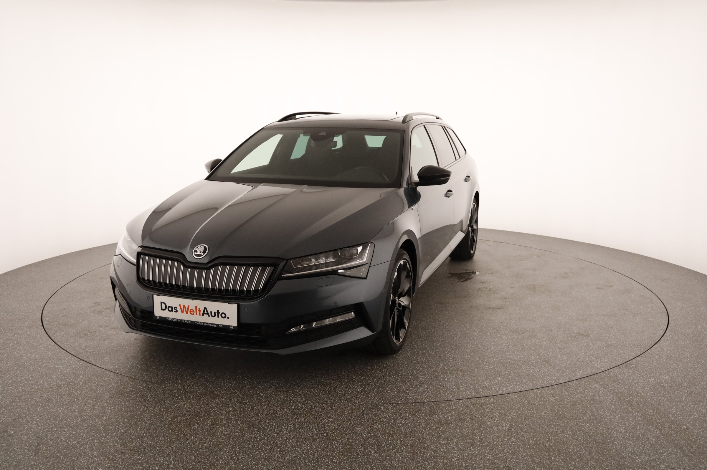 Skoda Superb Combi 1.4 TSI iV Sportline | Bild 2 von 31