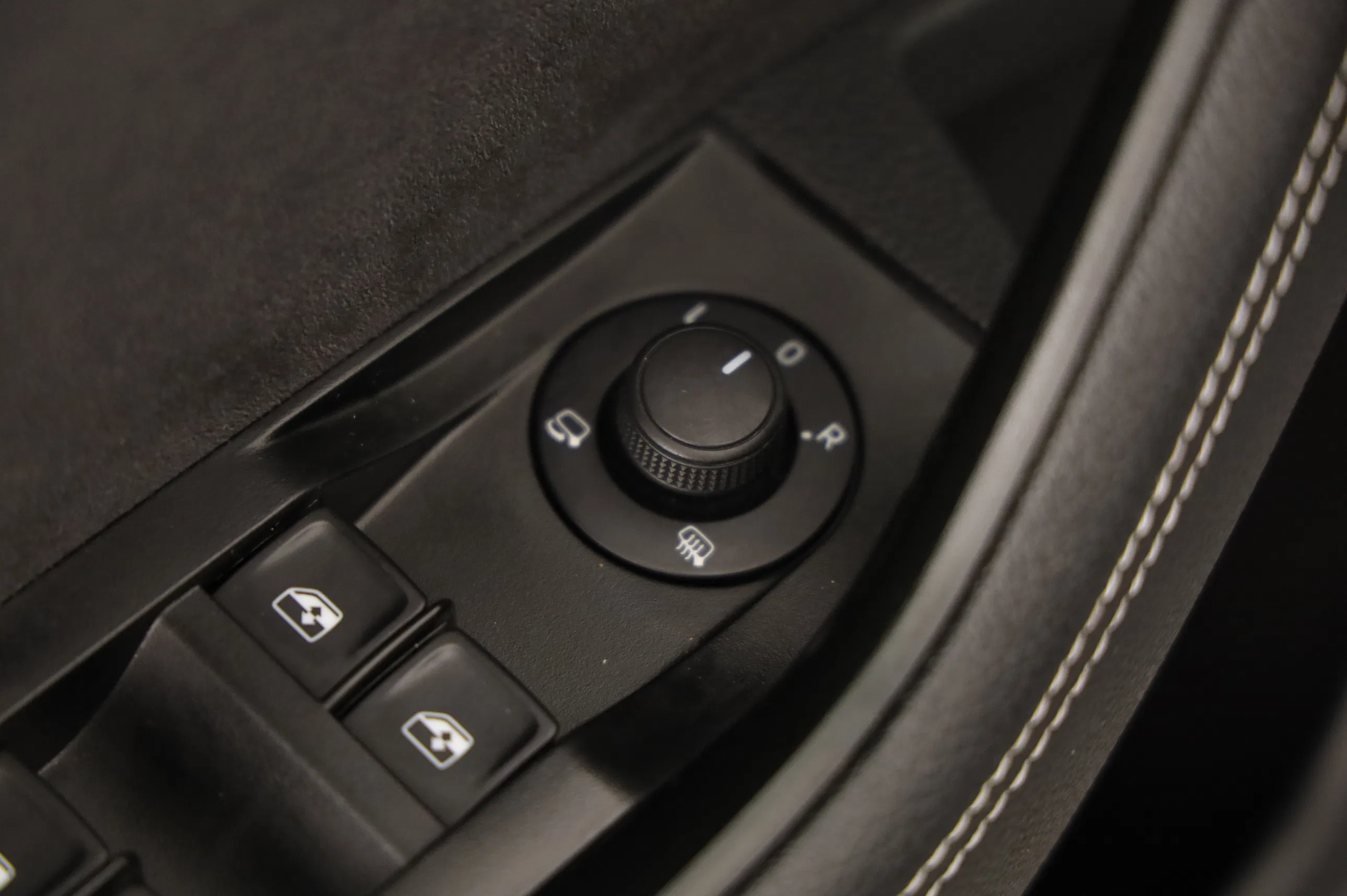 Skoda Superb Combi 1.4 TSI iV Sportline | Bild 12 von 31