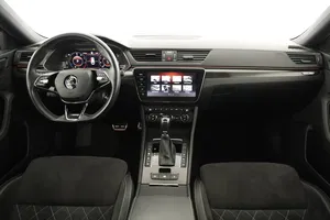 Skoda Superb Combi 1.4 TSI iV Sportline | Thumbnail 15 von 31