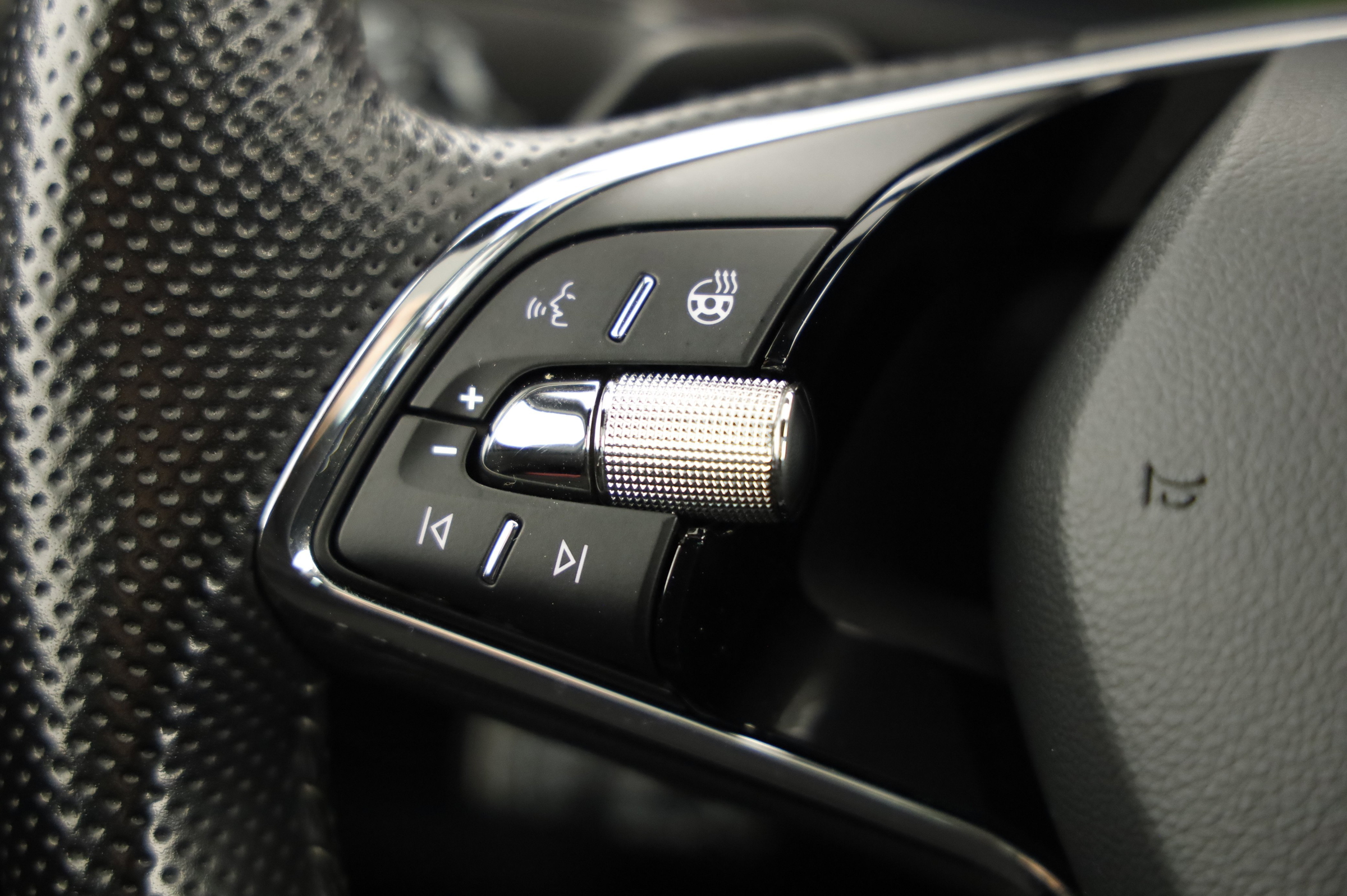 Skoda Superb Combi 1.4 TSI iV Sportline | Bild 18 von 31