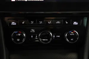 Skoda Superb Combi 1.4 TSI iV Sportline | Thumbnail 24 von 31