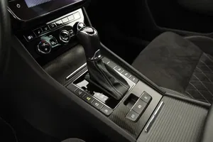 Skoda Superb Combi 1.4 TSI iV Sportline | Thumbnail 25 von 31