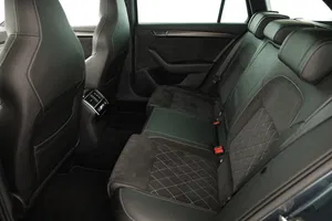 Skoda Superb Combi 1.4 TSI iV Sportline | Thumbnail 26 von 31