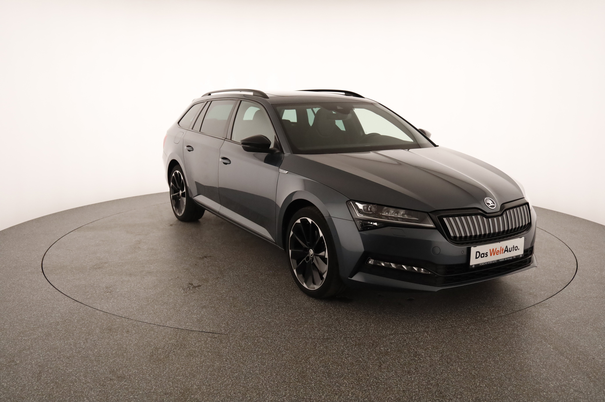 Skoda Superb Combi 1.4 TSI iV Sportline | Bild 9 von 31