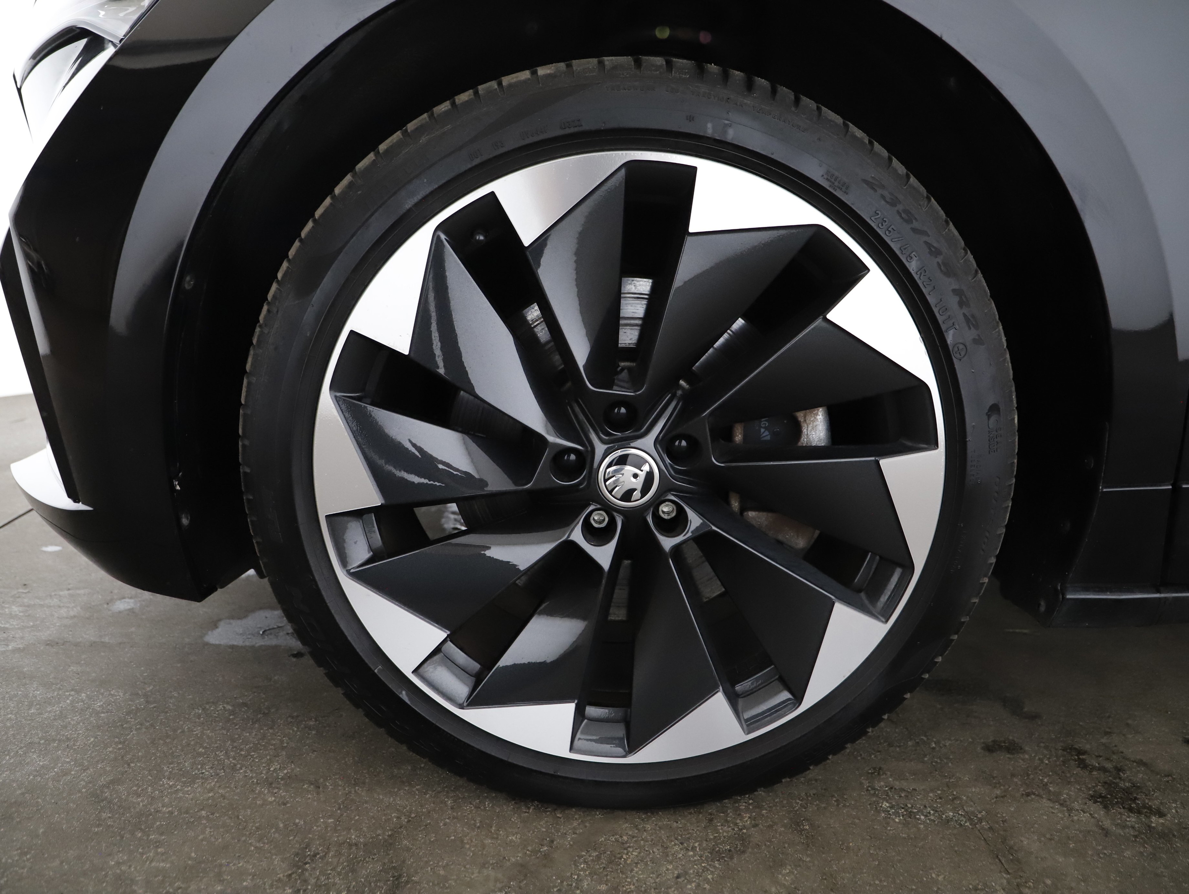 Skoda Enyaq iV 80 x Sportline | Bild 22 von 23