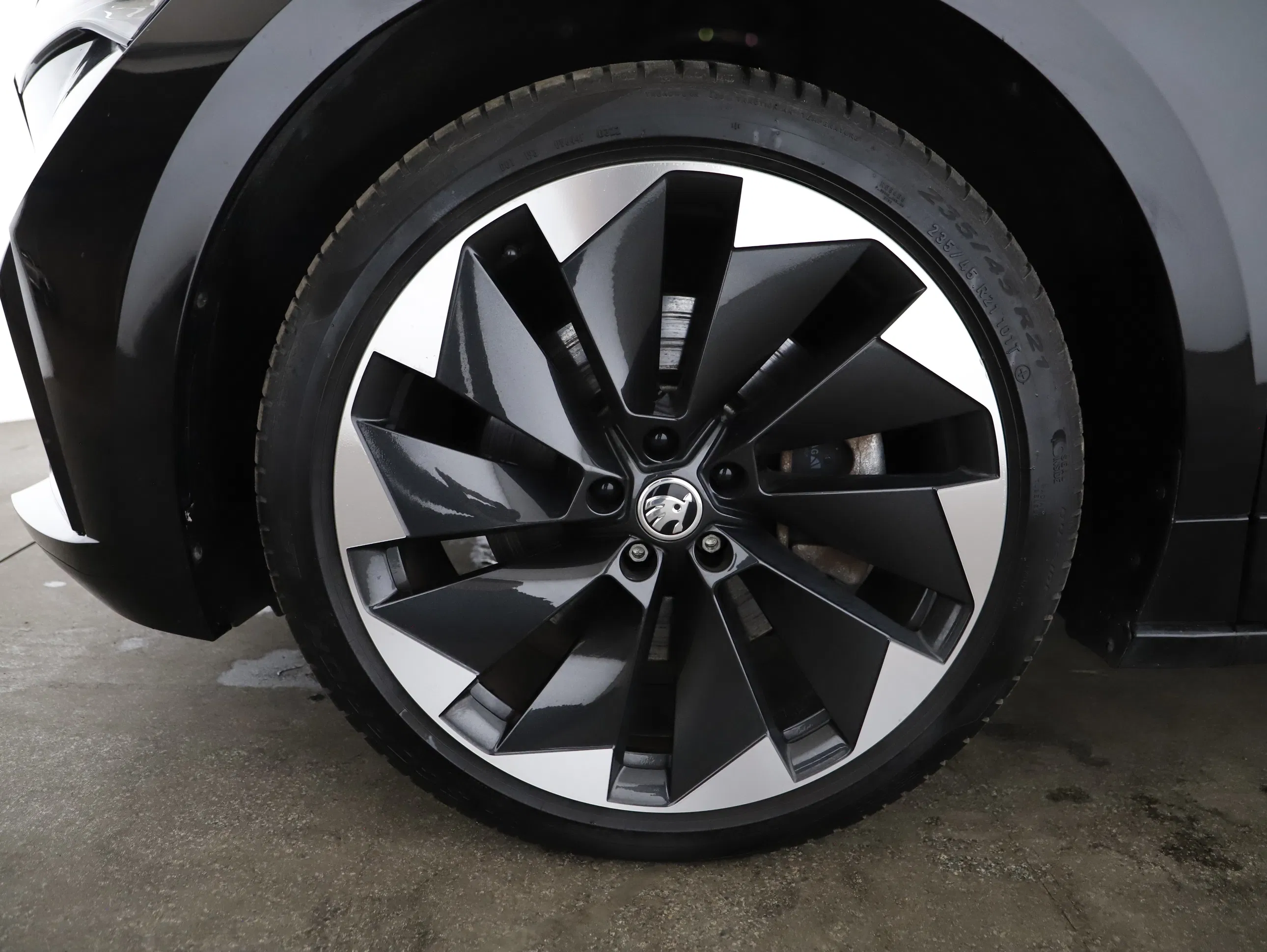 Skoda Enyaq iV 80 x Sportline | Bild 22 von 23