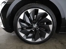 Skoda Enyaq iV 80 x Sportline | Thumbnail 22 von 23