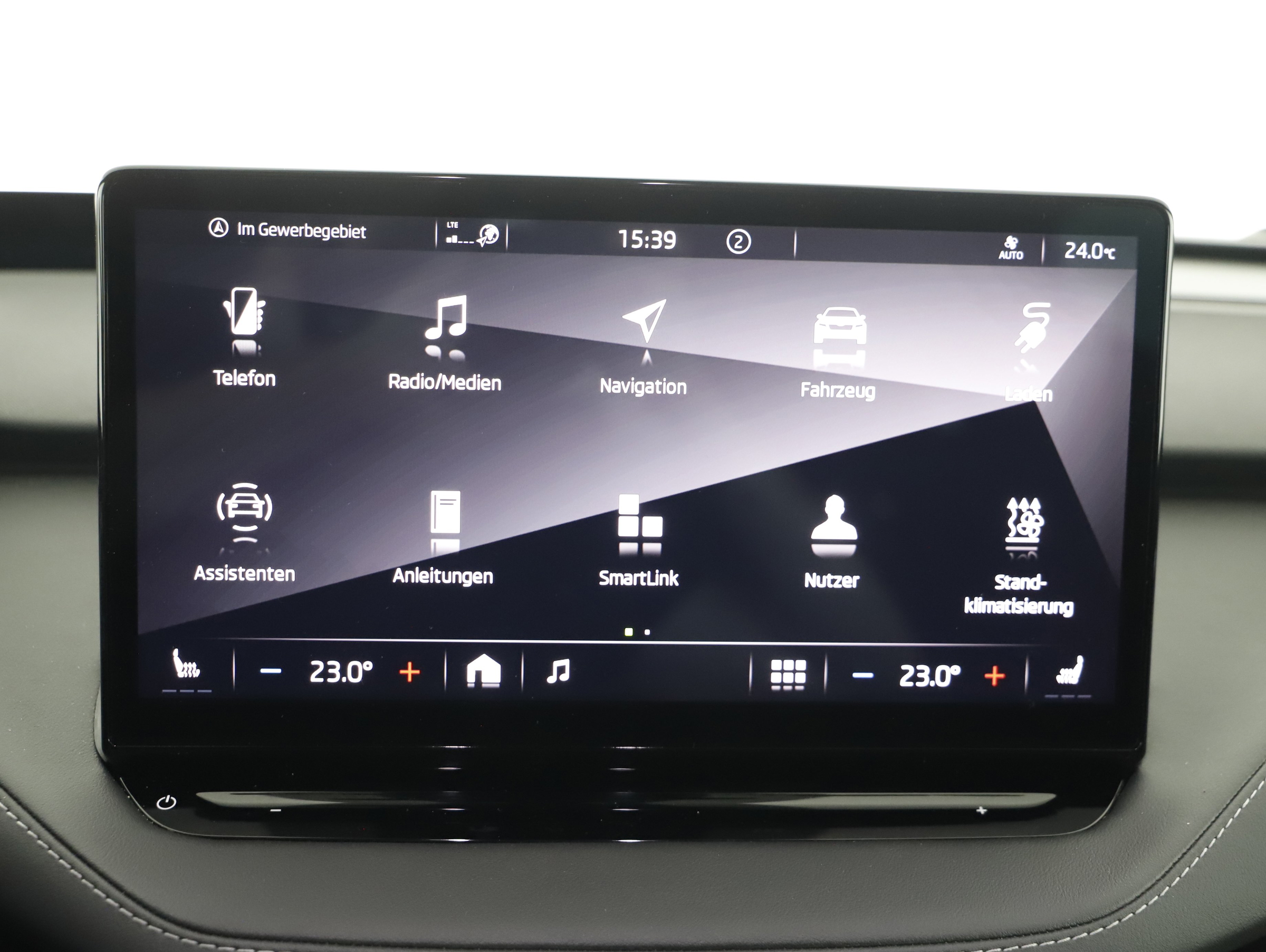 Skoda Enyaq iV 80 x Sportline | Bild 7 von 23