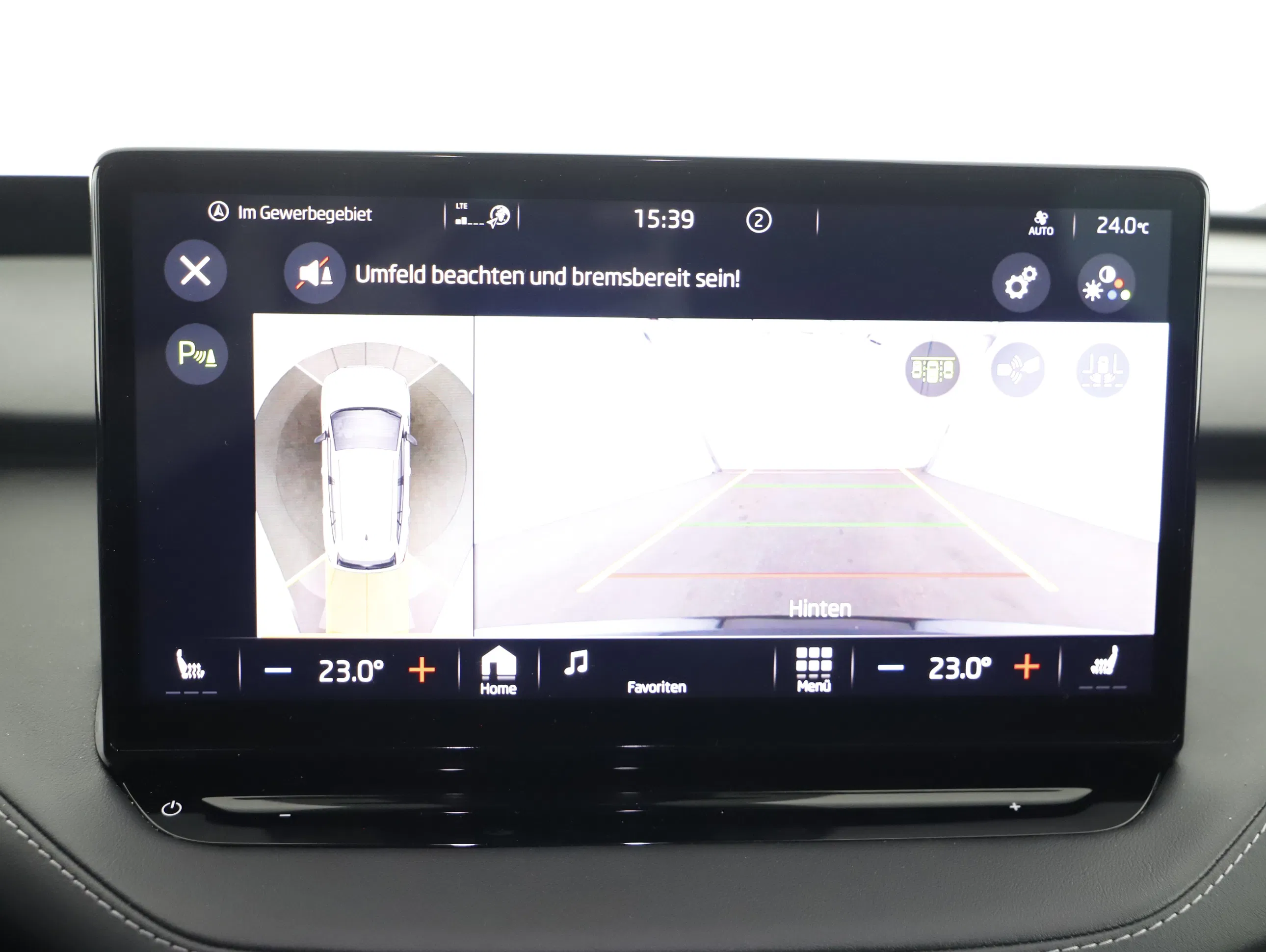 Skoda Enyaq iV 80 x Sportline | Bild 9 von 23