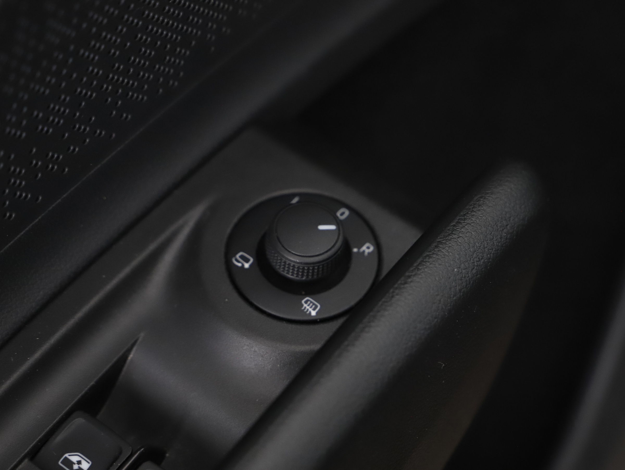 Skoda Enyaq iV 80 x Sportline | Bild 16 von 25