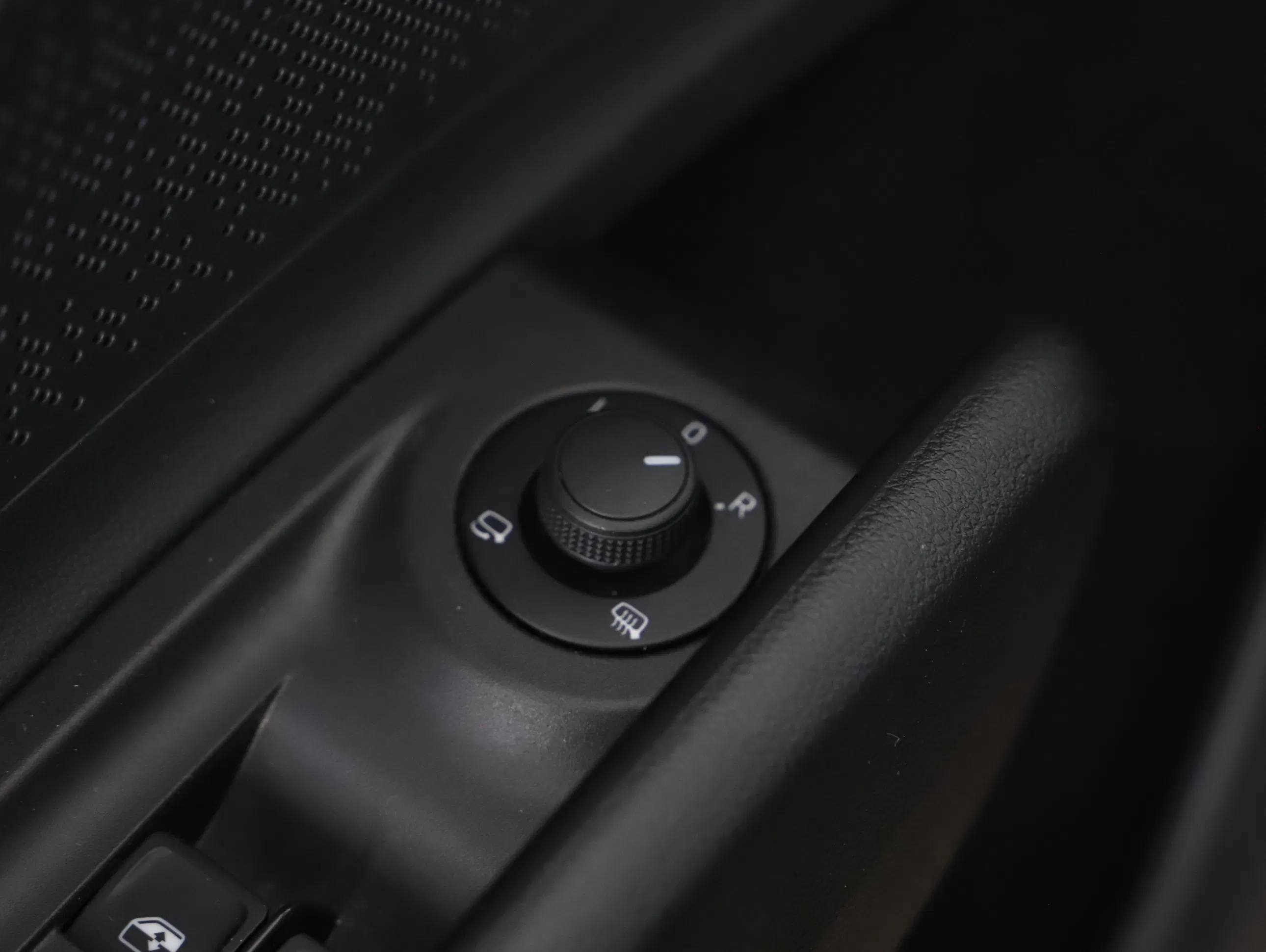 Skoda Enyaq iV 80 x Sportline | Bild 16 von 25