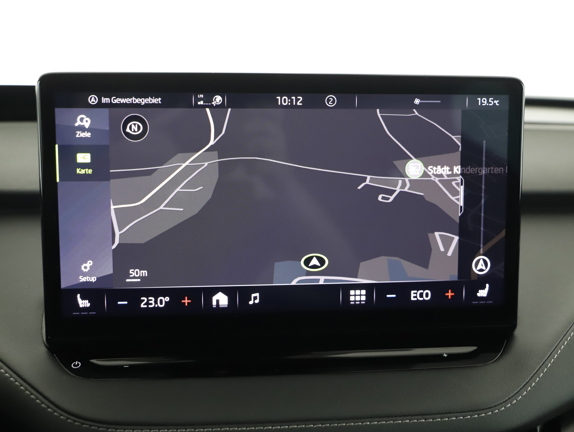 Skoda Enyaq iV 80 x Sportline | Bild 8 von 25