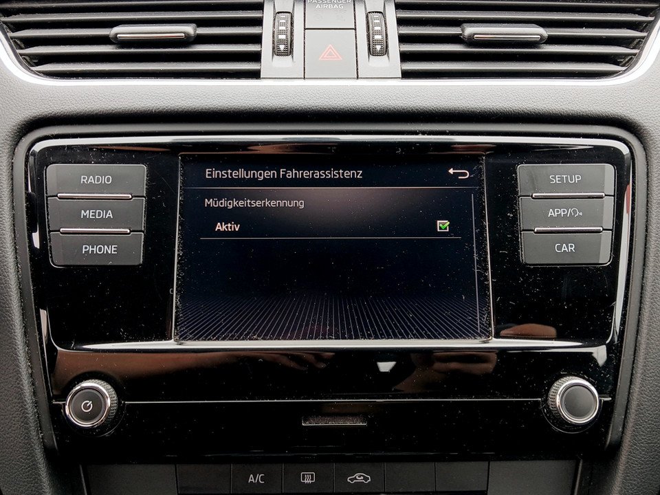 Skoda Octavia Combi 1.6 TDI 4x4 Ambition | Bild 15 von 20
