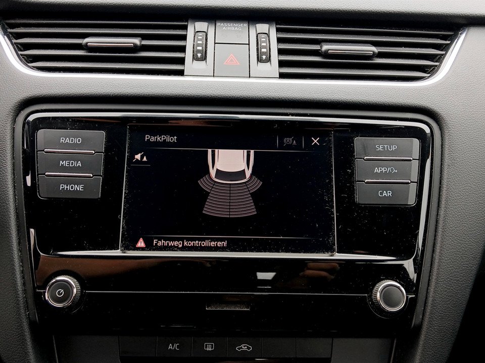 Skoda Octavia Combi 1.6 TDI 4x4 Ambition | Bild 17 von 20