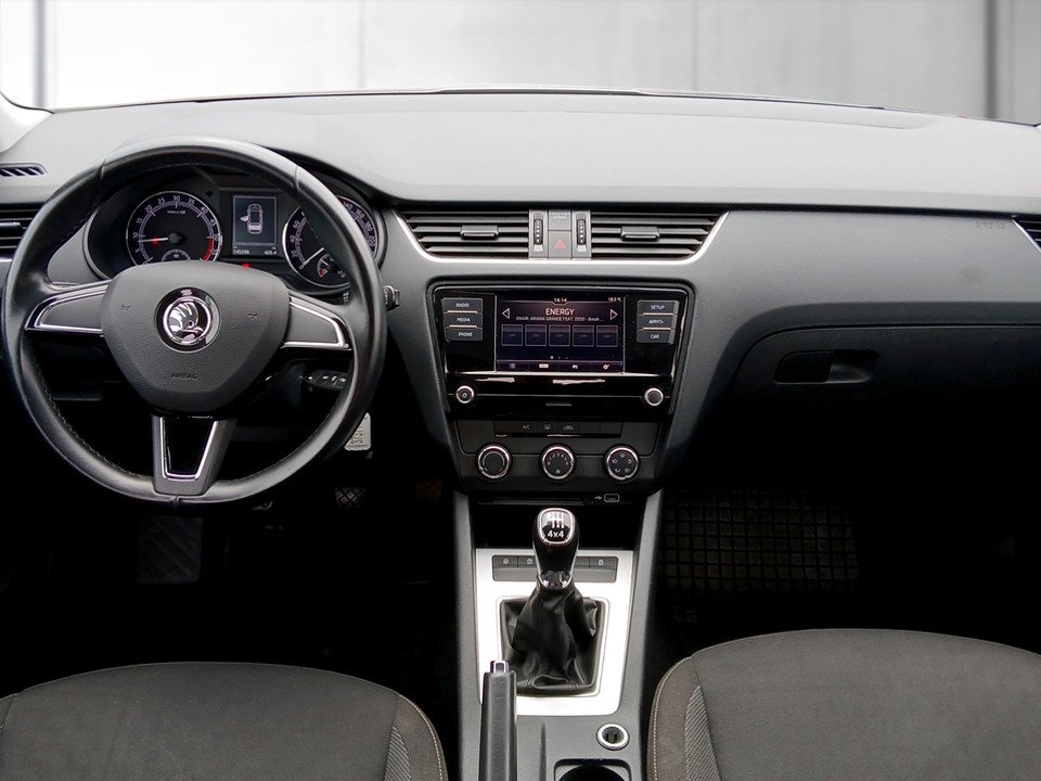 Skoda Octavia Combi 1.6 TDI 4x4 Ambition | Bild 11 von 20