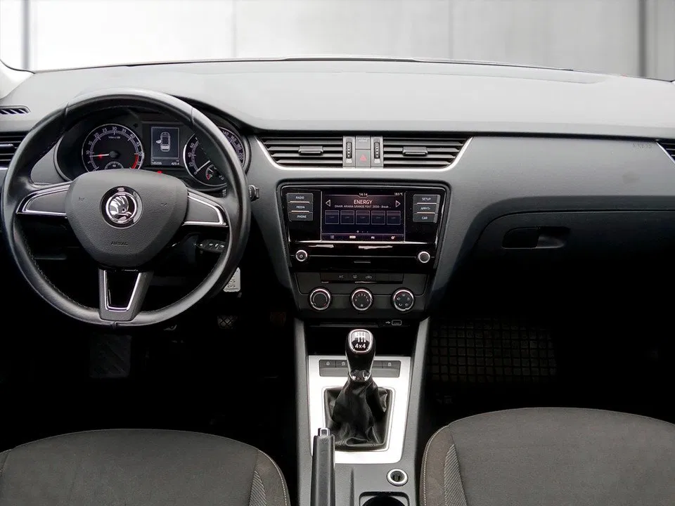 Skoda Octavia Combi 1.6 TDI 4x4 Ambition | Bild 11 von 20