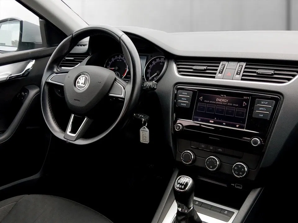 Skoda Octavia Combi 1.6 TDI 4x4 Ambition | Bild 12 von 20