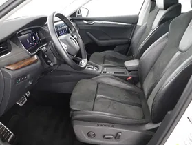 Skoda Octavia Combi 2.0 TDI Scout | Thumbnail 1 von 25