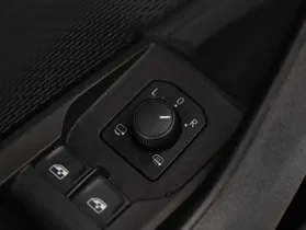 Skoda Octavia Combi 2.0 TDI Scout | Thumbnail 16 von 25