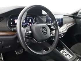Skoda Octavia Combi 2.0 TDI Scout | Thumbnail 4 von 25