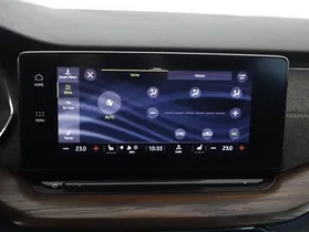Skoda Octavia Combi 2.0 TDI Scout | Thumbnail 10 von 23