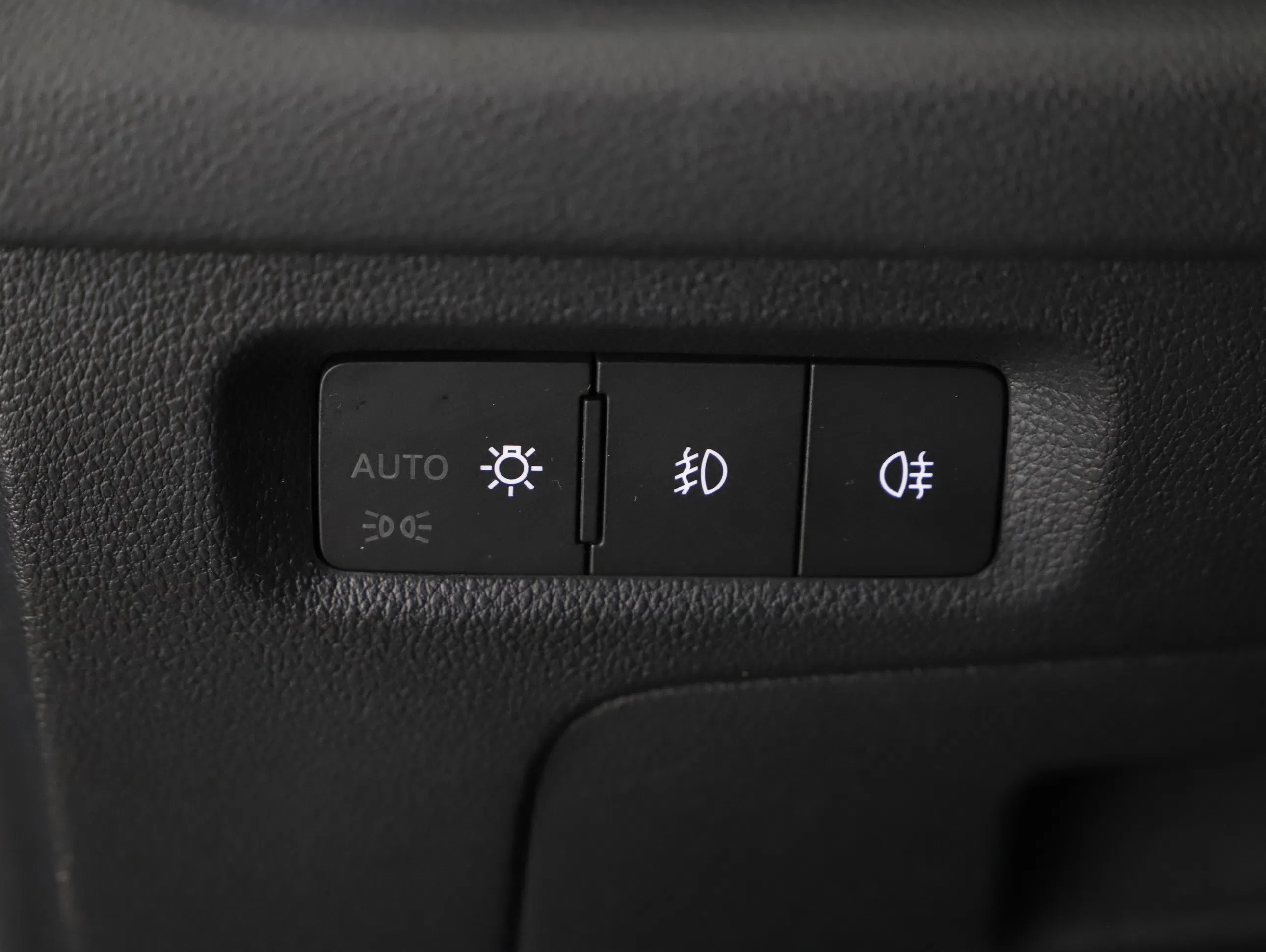 Skoda Octavia Combi 2.0 TDI Scout | Bild 14 von 23