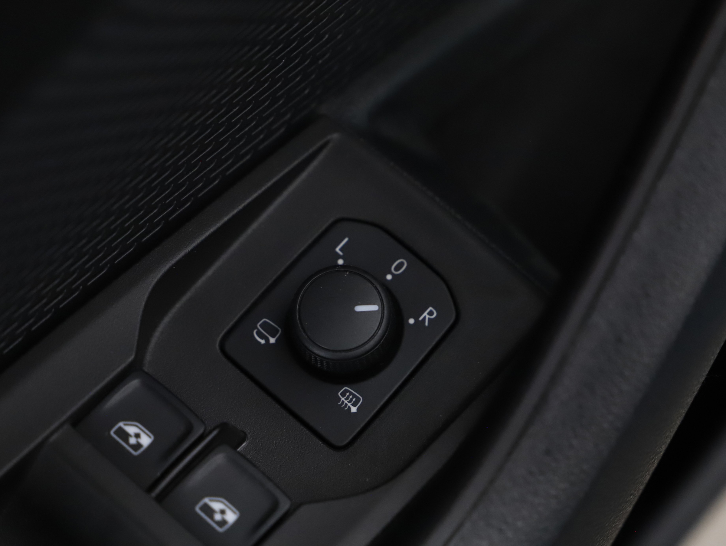 Skoda Octavia Combi 2.0 TDI Scout | Bild 16 von 23