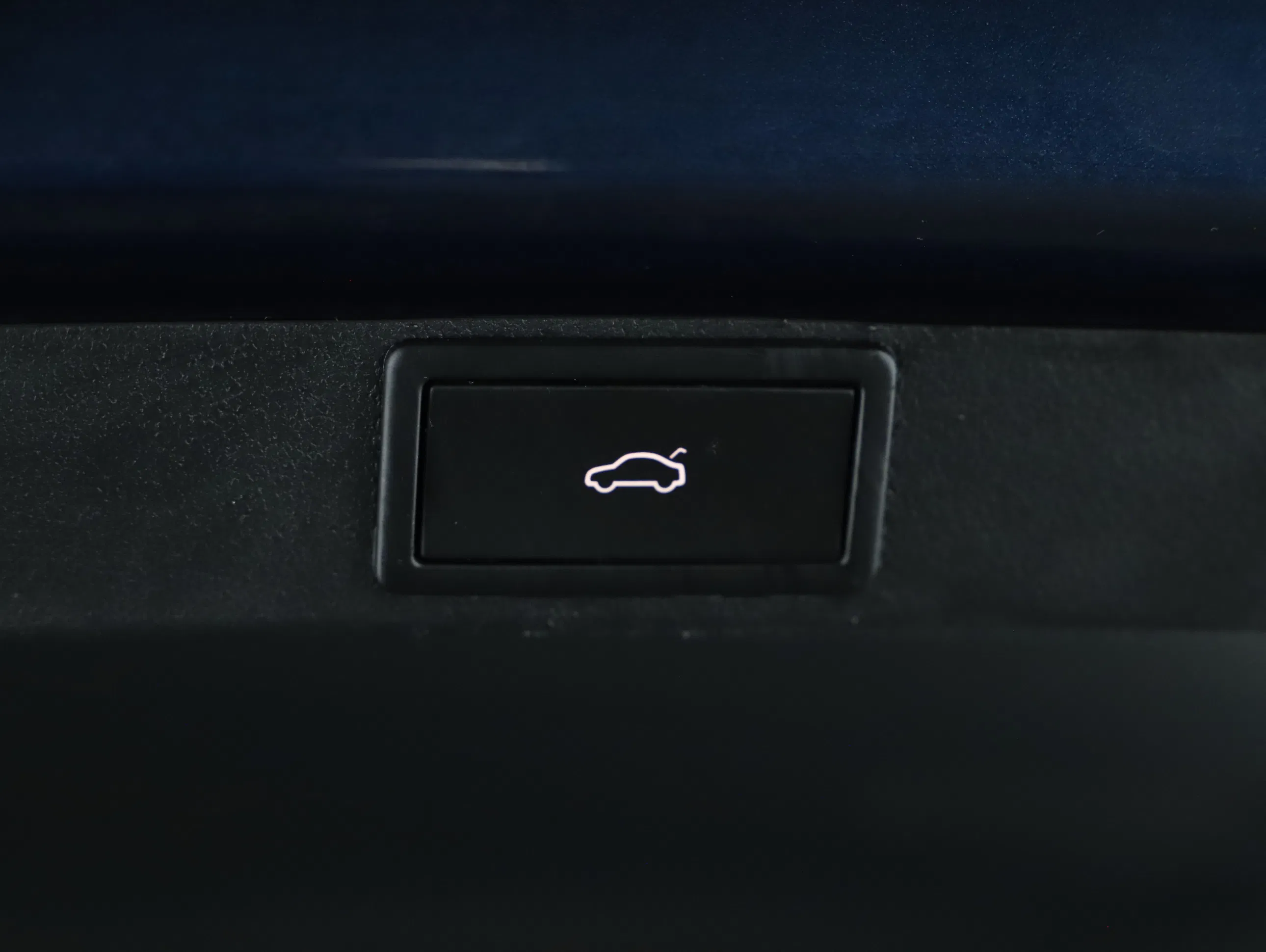 Skoda Octavia Combi 2.0 TDI Scout | Bild 18 von 23