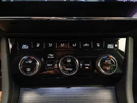 Skoda Superb Combi 2.0 TDI Style | Thumbnail 29 von 31