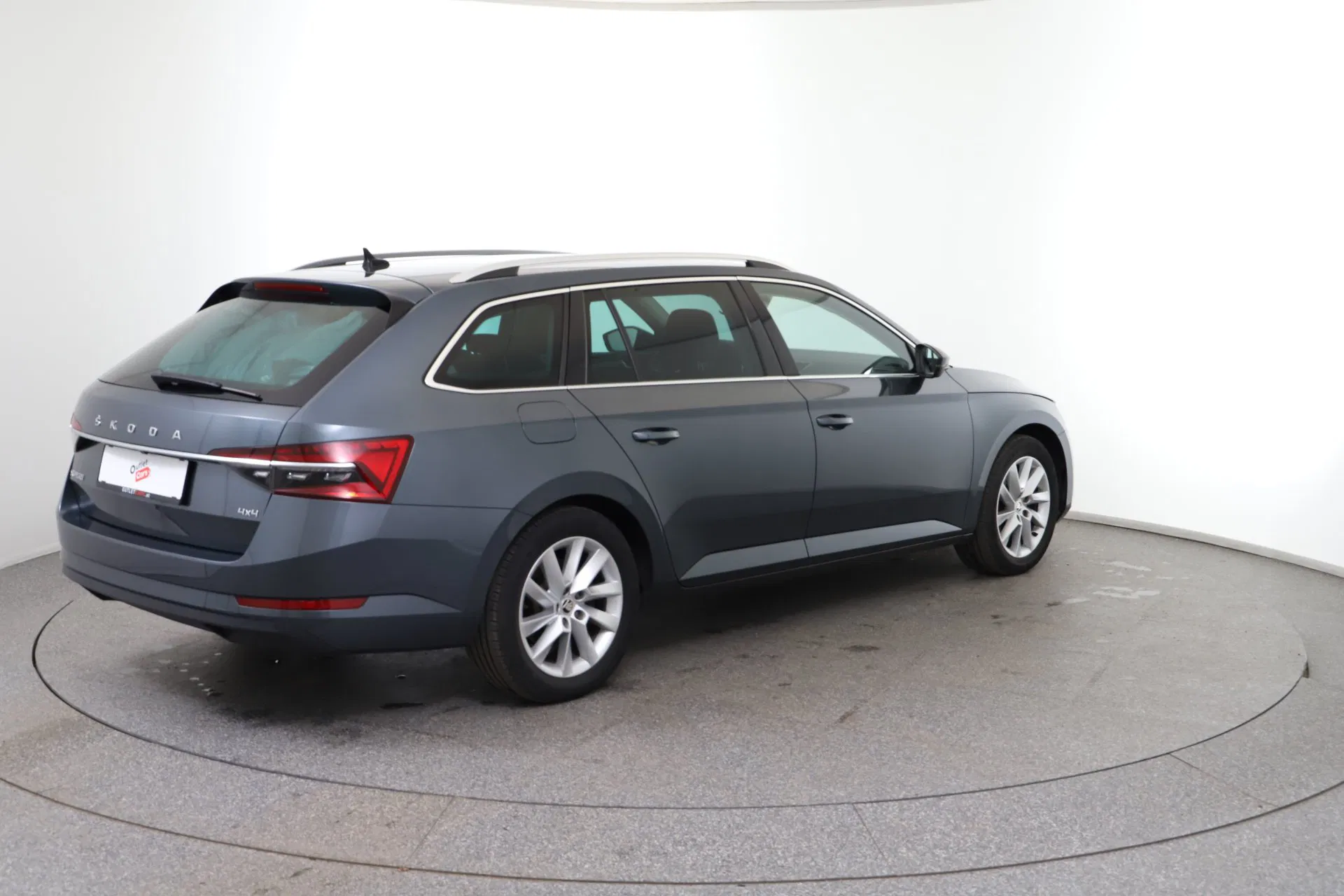 Skoda Superb Combi 2.0 TDI Style | Bild 6 von 31