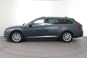 Skoda Superb Combi 2.0 TDI Style | Thumbnail 9 von 31