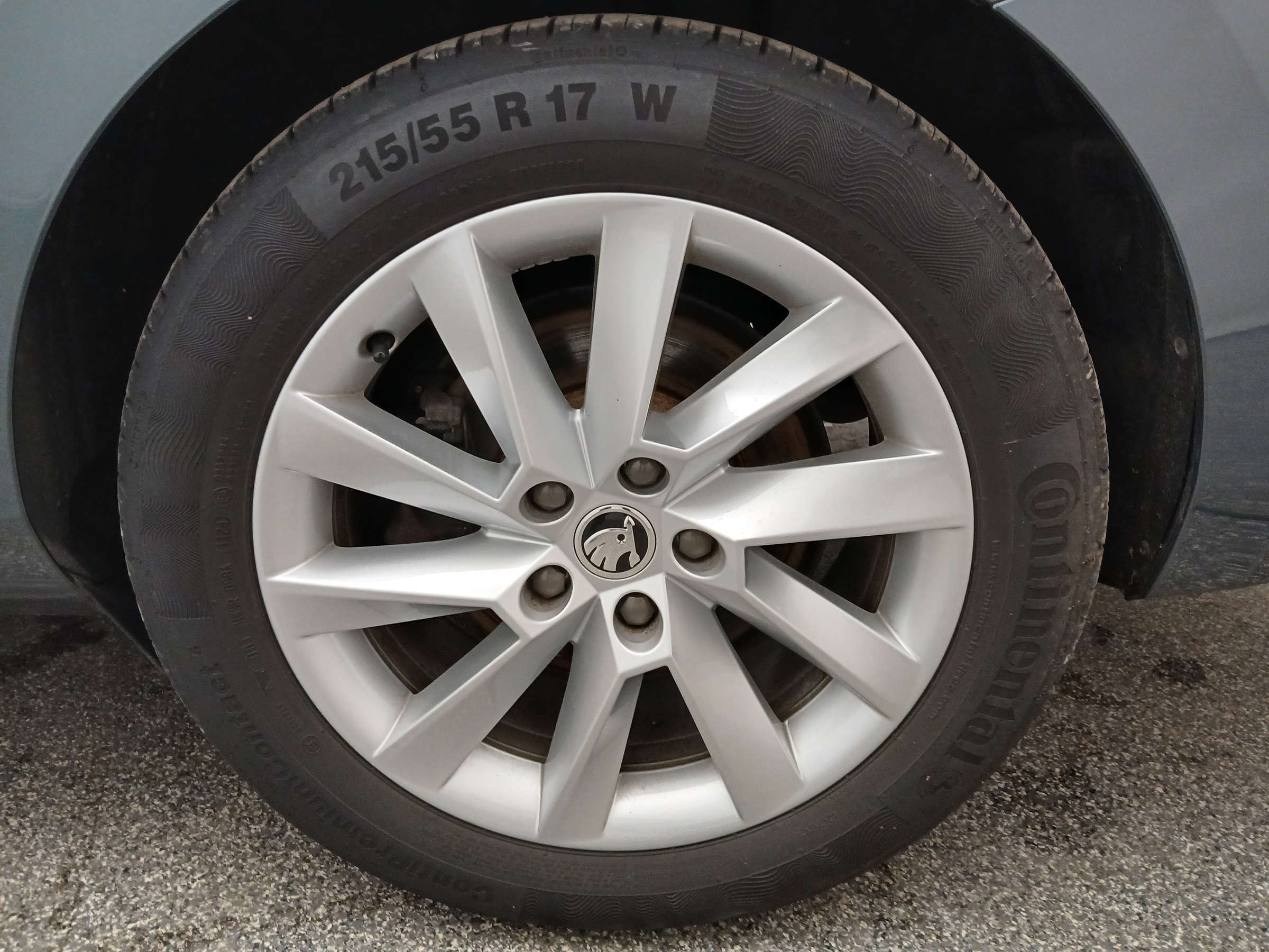 Skoda Superb Combi 2.0 TDI Style | Bild 10 von 31