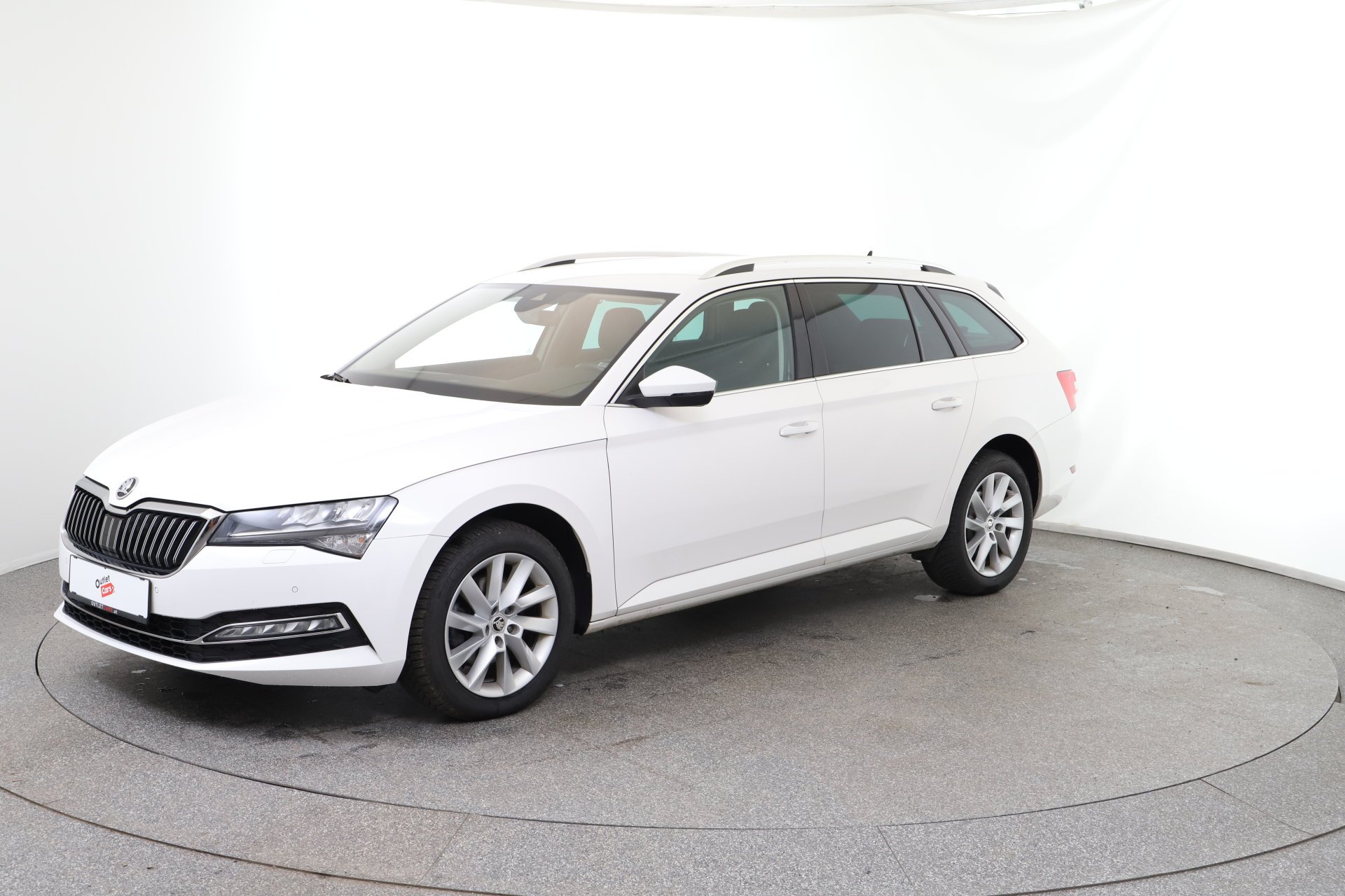 Skoda Superb Combi 2.0 TDI Style 4X4 DSG | Bild 2 von 27