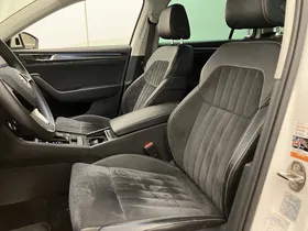 Skoda Superb Combi 2.0 TDI Style 4X4 DSG | Thumbnail 12 von 27