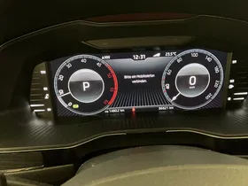 Skoda Superb Combi 2.0 TDI Style 4X4 DSG | Thumbnail 15 von 27