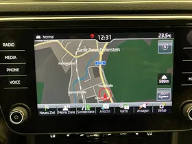 Skoda Superb Combi 2.0 TDI Style 4X4 DSG | Thumbnail 17 von 27