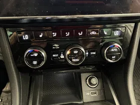 Skoda Superb Combi 2.0 TDI Style 4X4 DSG | Thumbnail 18 von 27