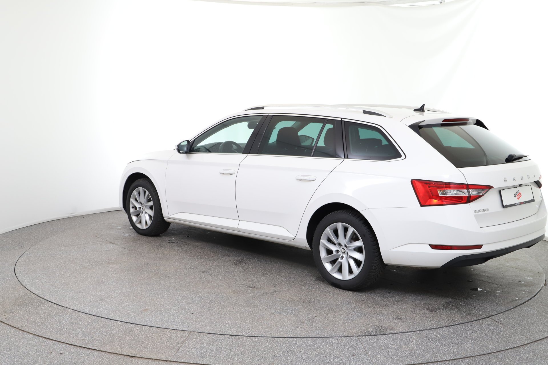 Skoda Superb Combi 2.0 TDI Style 4X4 DSG | Bild 4 von 27