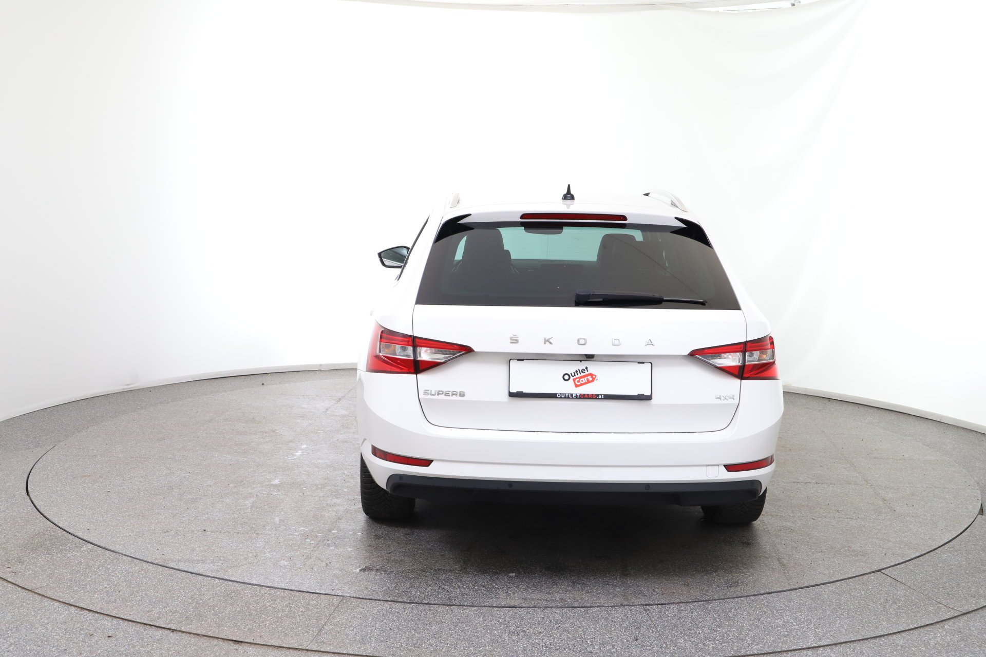 Skoda Superb Combi 2.0 TDI Style 4X4 DSG | Bild 5 von 27