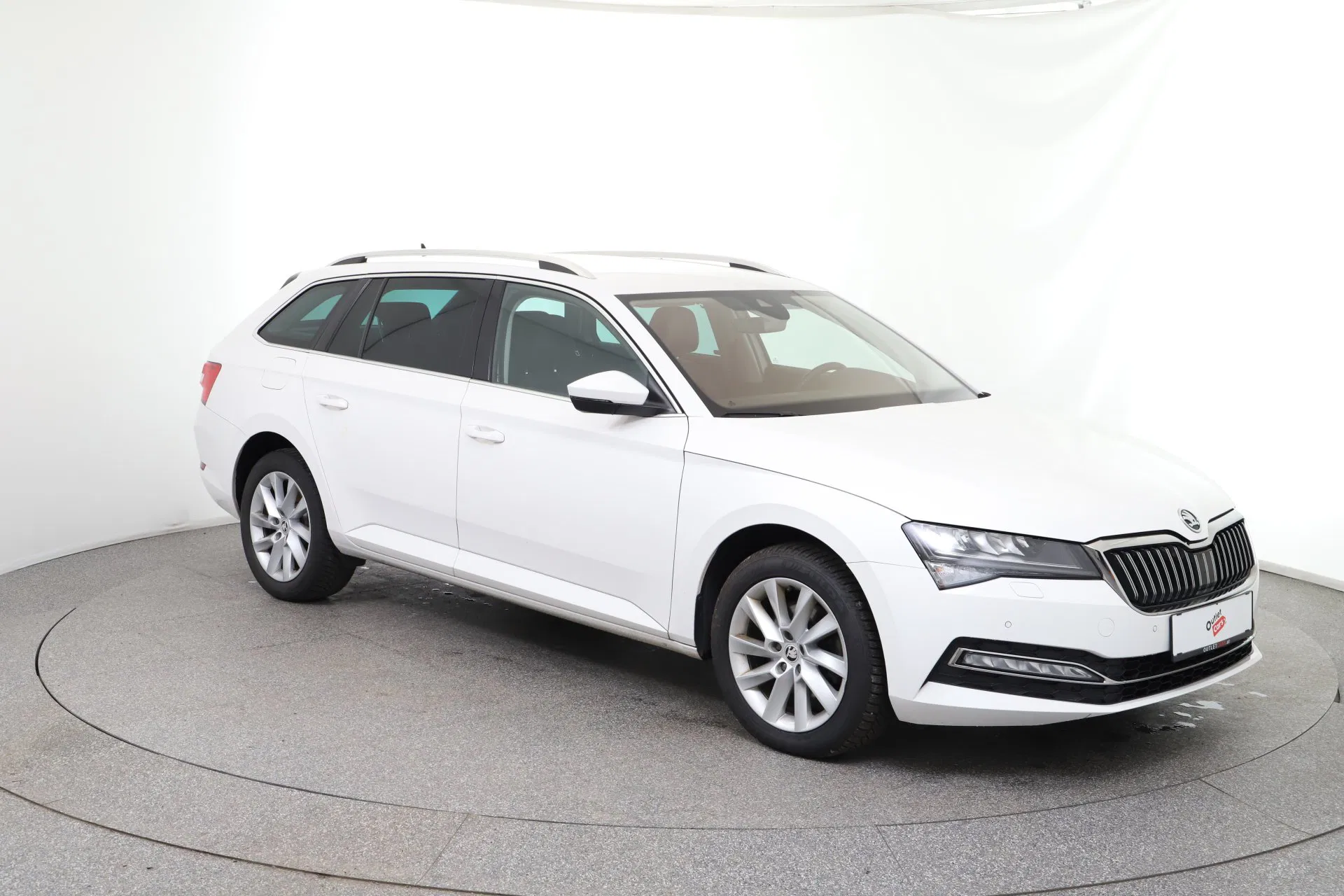 Skoda Superb Combi 2.0 TDI Style 4X4 DSG | Bild 8 von 27