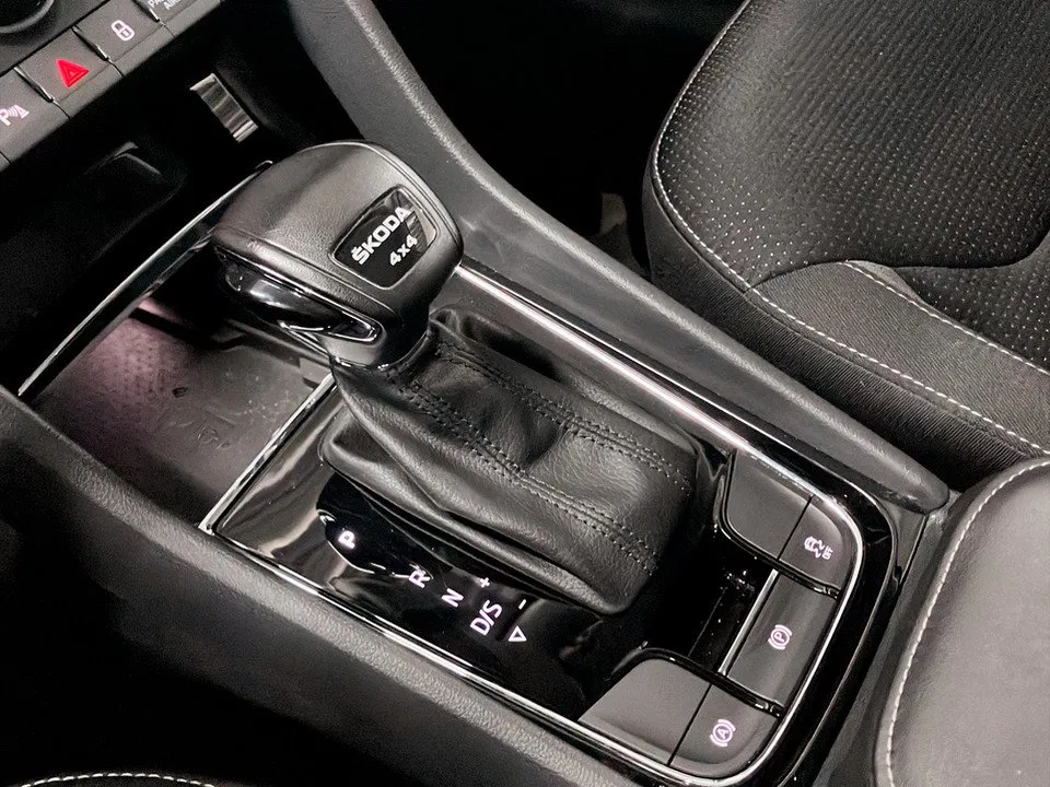 Skoda Kodiaq 2.0 TDI 4x4 Sportline | Bild 16 von 23